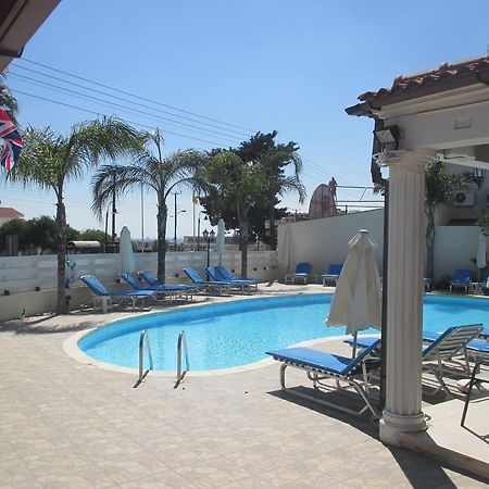 Tsialis Hotel Apartments Larnaca Eksteriør billede